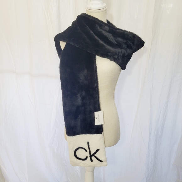 CALVIN KLEIN Faux-fur Luxurious Neck Wrap Scarf for Women-Double Sided LOGO XL - Picture 3 of 8